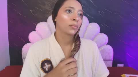 Mia online show from 04/18/26, 12:09