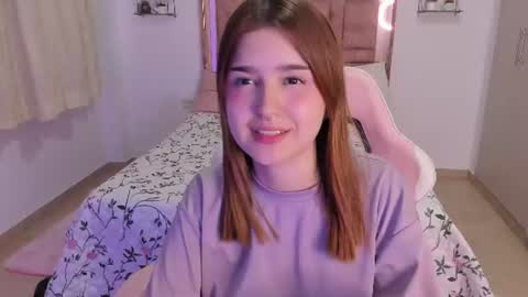Mia  online show from 07/13/26, 05:43