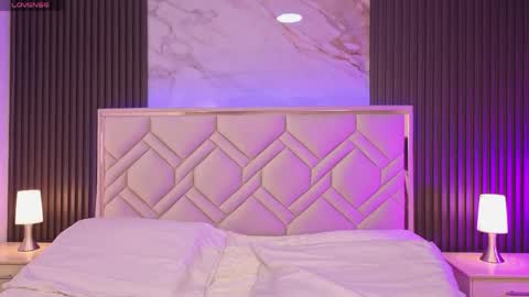 Miaa Farrel online show from 04/22/26, 07:26