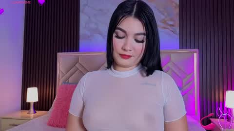 Miaa Farrel online show from 06/01/26, 07:04