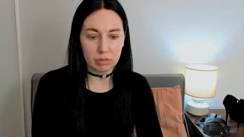 Mia online show from 03/12/26, 04:24