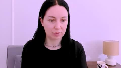 Mia online show from 04/21/26, 03:28