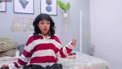 Mia online show from 01/09/25, 07:18