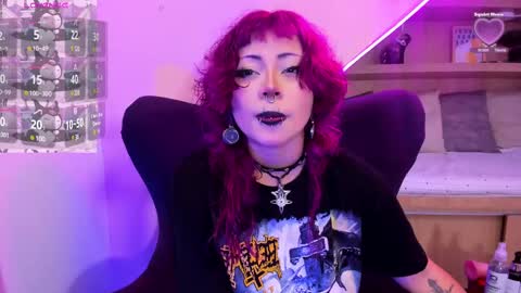 Mia online show from 02/11/25, 12:37