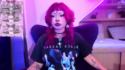 Mia online show from 02/13/25, 01:05