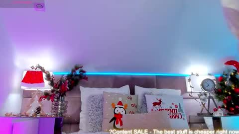 Mia online show from 12/21/25, 08:16