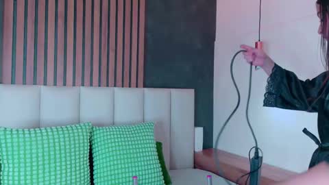 miaanderson__ online show from 01/31/26, 08:51