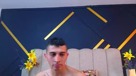 miaandrony online show from 03/29/26, 07:25