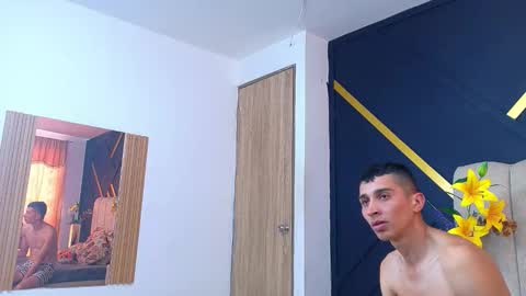 miaandrony online show from 03/31/26, 07:03