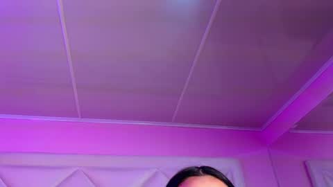 Snapshot of miaasmiith_ chatting on 11/20/25, 11:54 Alexandra online show from 11/20/25, 11:54