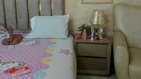 Miaasummer online show from 03/14/26, 11:37