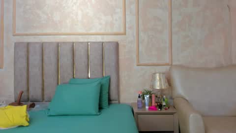 Miaasummer online show from 04/06/26, 11:33