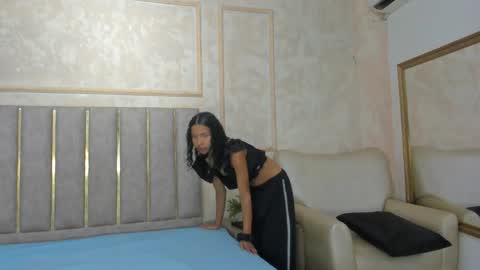 Miaasummer online show from 04/23/26, 11:20