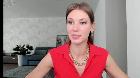 Snapshot of miababy14 chatting on 05/19/26, 04:30 Mia online show from 05/19/26, 04:30