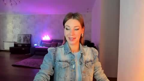 Mia online show from 07/01/26, 04:25