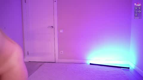 miablueye online show from 04/07/26, 04:51