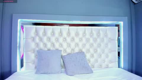 Snapshot of miacamille chatting on 06/05/26, 11:54 Mia Camille online show from 06/05/26, 11:54