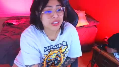 Mia online show from 12/24/24, 07:28