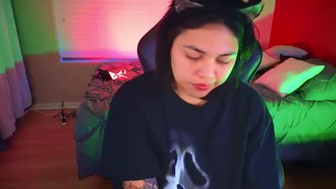 Mia online show from 12/26/24, 12:25