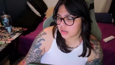 Mia online show from 06/10/26, 02:34