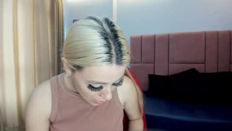 MiaCarper online show from 03/17/26, 08:56