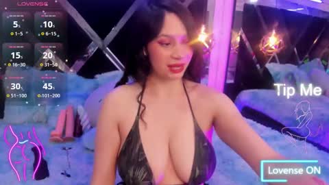 Mia online show from 10/24/25, 02:08