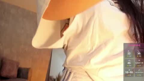 miacooper online show from 10/06/25, 12:24