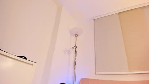 Snapshot of miadanielss chatting on 10/09/25, 01:47 IG Yojanagomez online show from 10/09/25, 01:47