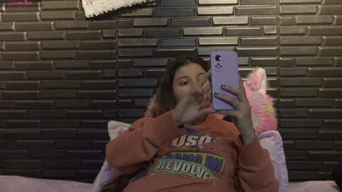 Mia online show from 12/28/24, 04:41