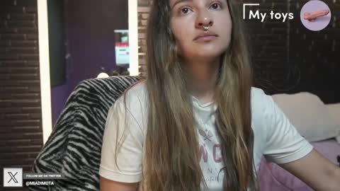 Mia online show from 02/14/25, 05:51