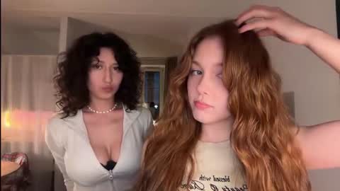Mia online show from 06/18/26, 10:36