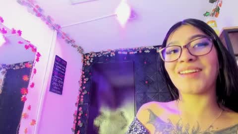 miafox_03 online show from 04/10/26, 04:23