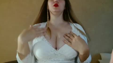 Snapshot of miafoxisja chatting on 09/14/25, 02:22 MiaFoxisJa online show from 09/14/25, 02:22