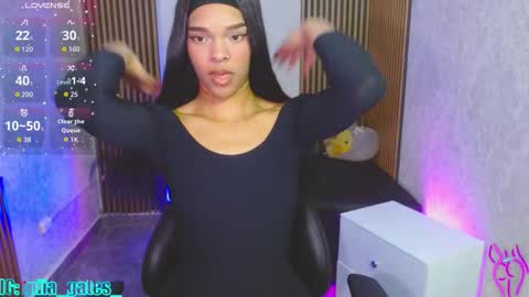 Mia online show from 11/02/25, 03:09