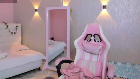 Mia Gomez online show from 01/10/25, 03:48