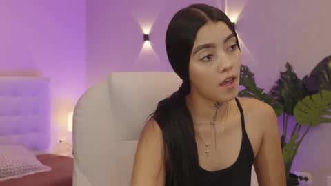 Mia Gomez online show from 11/12/25, 01:44