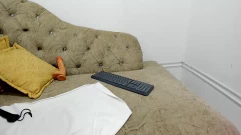 Miah Collins online show from 03/03/25, 11:33