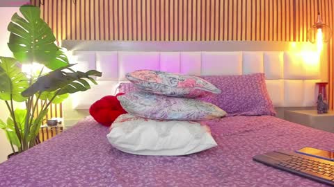 Mia Connor online show from 01/31/25, 12:06