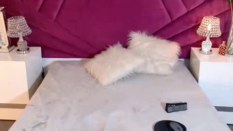 miahantonelli online show from 03/28/26, 07:24