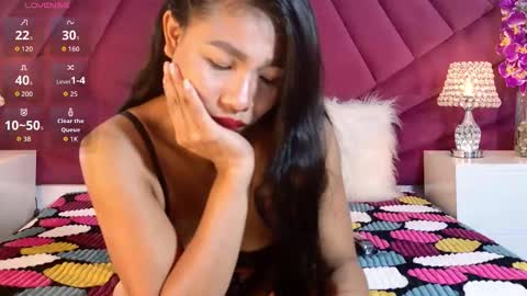 miahantonelli online show from 04/17/26, 06:44