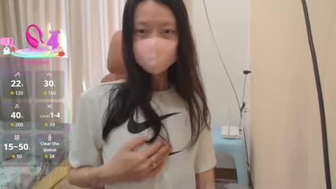 miahchan68 online show from 11/15/25, 02:09