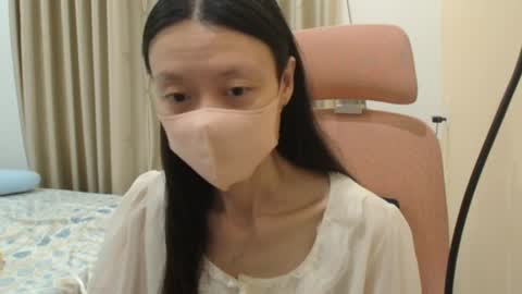 miahchan68 online show from 04/01/26, 02:36