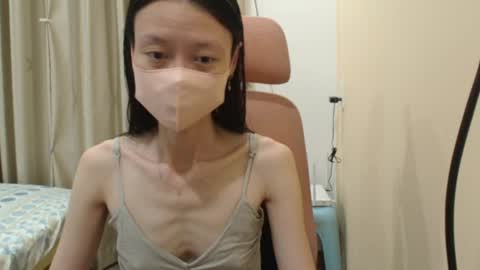 miahchan68 online show from 04/10/26, 03:28