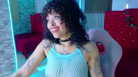 MIA VELEZ online show from 04/07/26, 03:18
