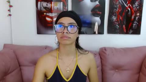 miahotcs online show from 05/01/26, 05:06
