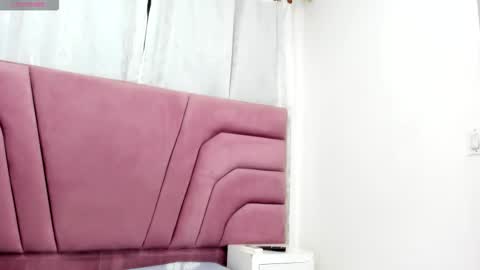 miajhonsonx online show from 10/24/25, 12:34