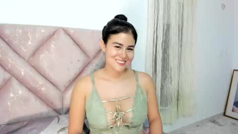 Snapshot of miakary chatting on 07/26/26, 01:25 miakary online show from 07/26/26, 01:25