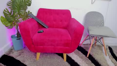 Mia Khalifa online show from 10/09/25, 04:10