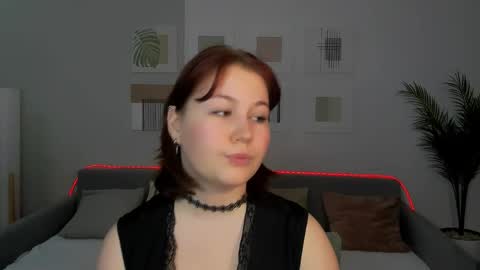 Snapshot of mialacrice chatting on 05/18/26, 06:08 mialacrice online show from 05/18/26, 06:08
