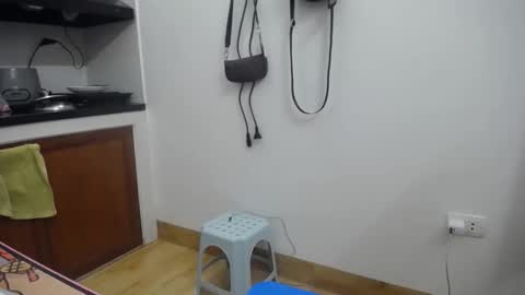 Mia online show from 09/17/25, 01:18